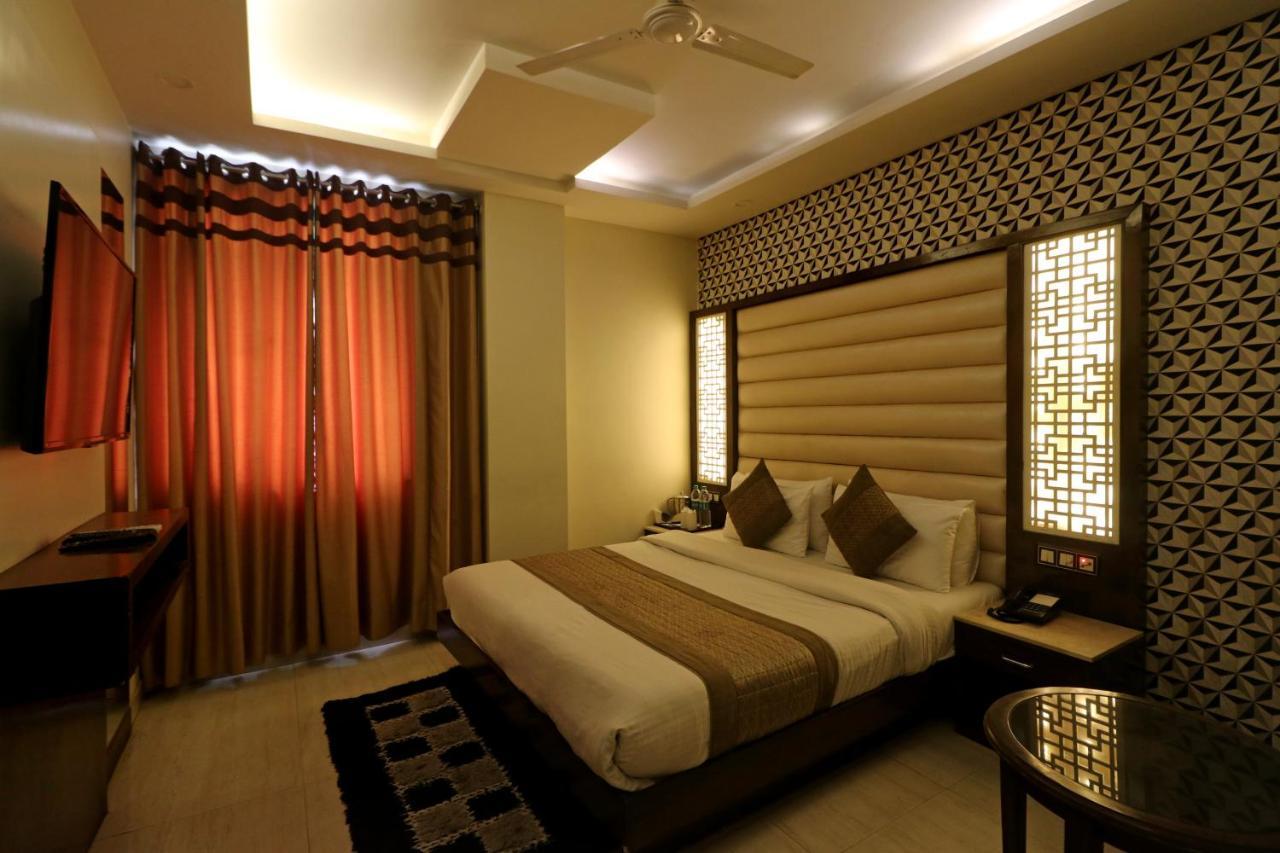 Hotel Mannat International By Mannat New Delhi Exterior foto