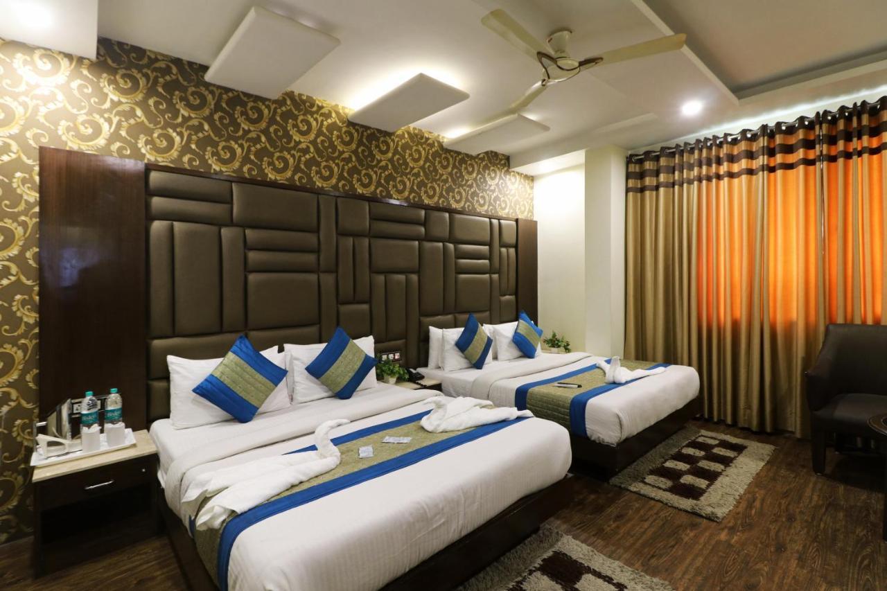 Hotel Mannat International By Mannat New Delhi Exterior foto
