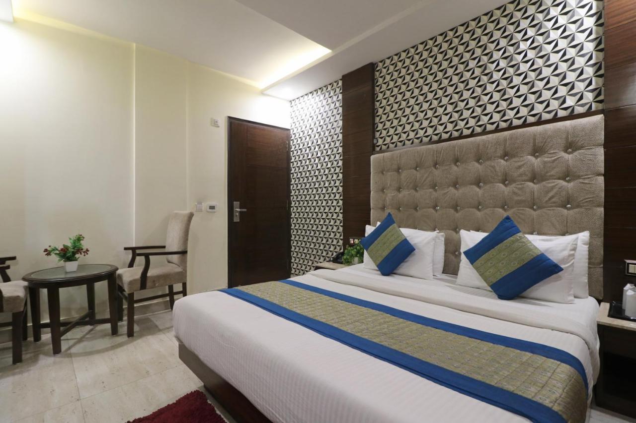 Hotel Mannat International By Mannat New Delhi Exterior foto