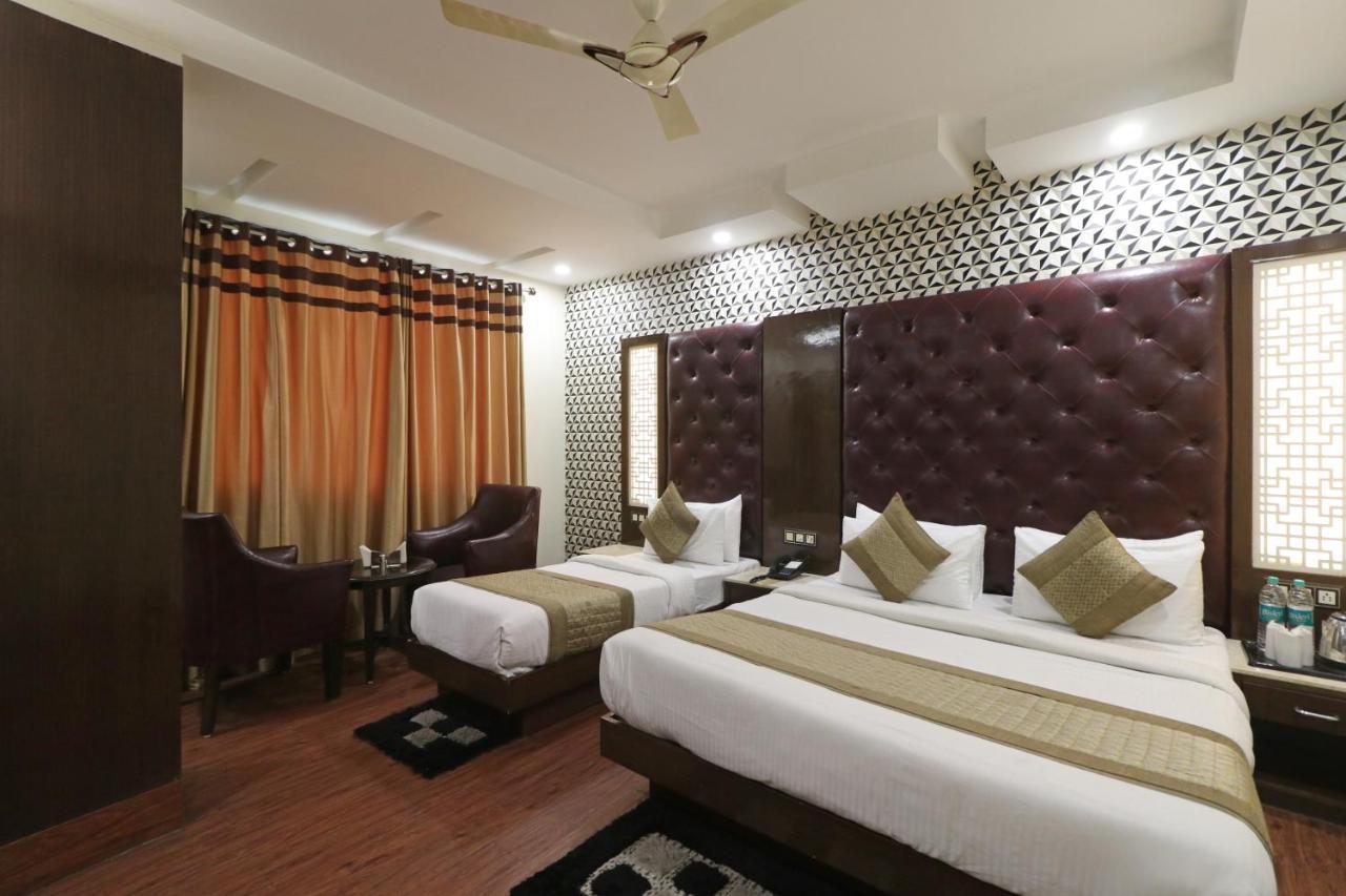 Hotel Mannat International By Mannat New Delhi Exterior foto