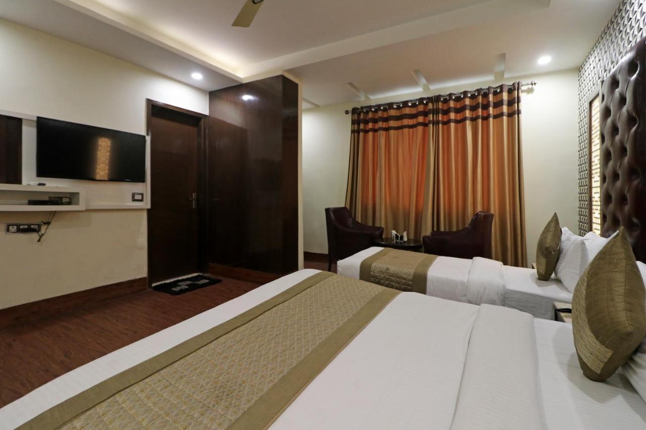Hotel Mannat International By Mannat New Delhi Exterior foto
