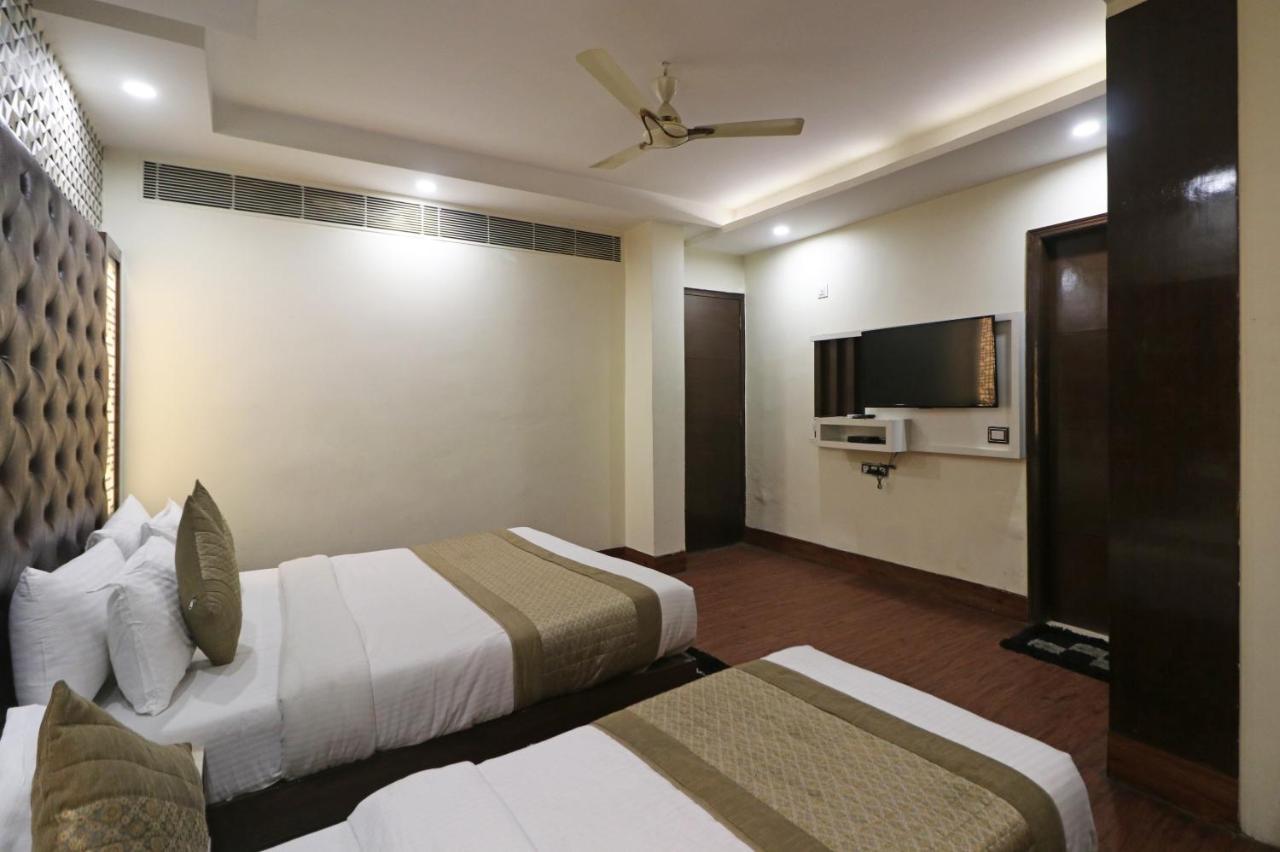 Hotel Mannat International By Mannat New Delhi Exterior foto