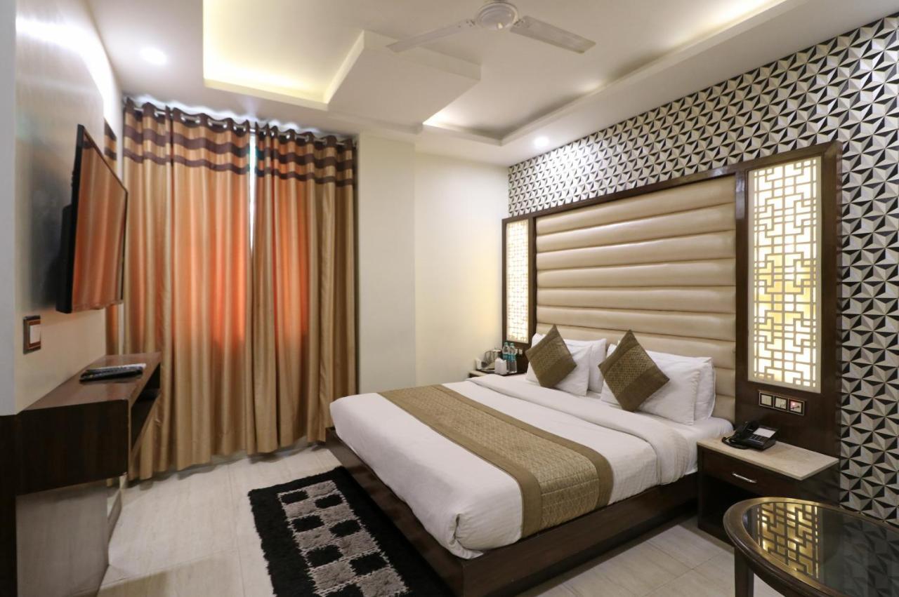 Hotel Mannat International By Mannat New Delhi Exterior foto