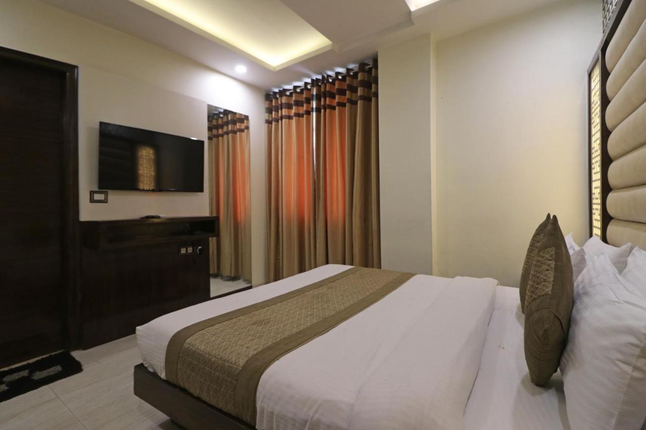 Hotel Mannat International By Mannat New Delhi Exterior foto