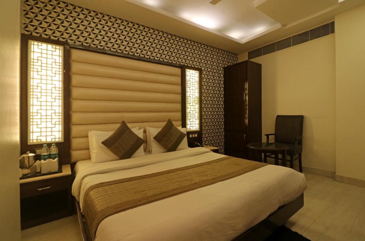Hotel Mannat International By Mannat New Delhi Exterior foto