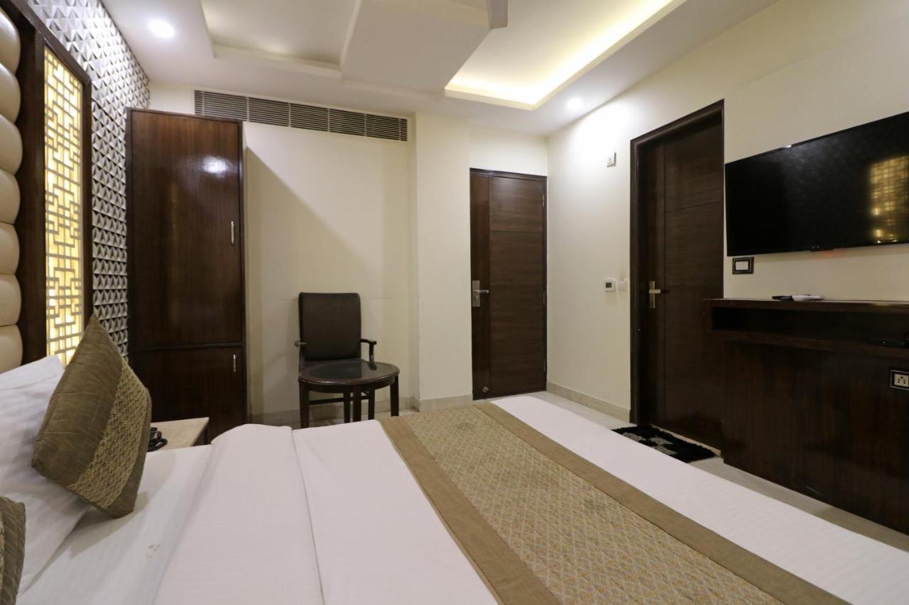 Hotel Mannat International By Mannat New Delhi Exterior foto