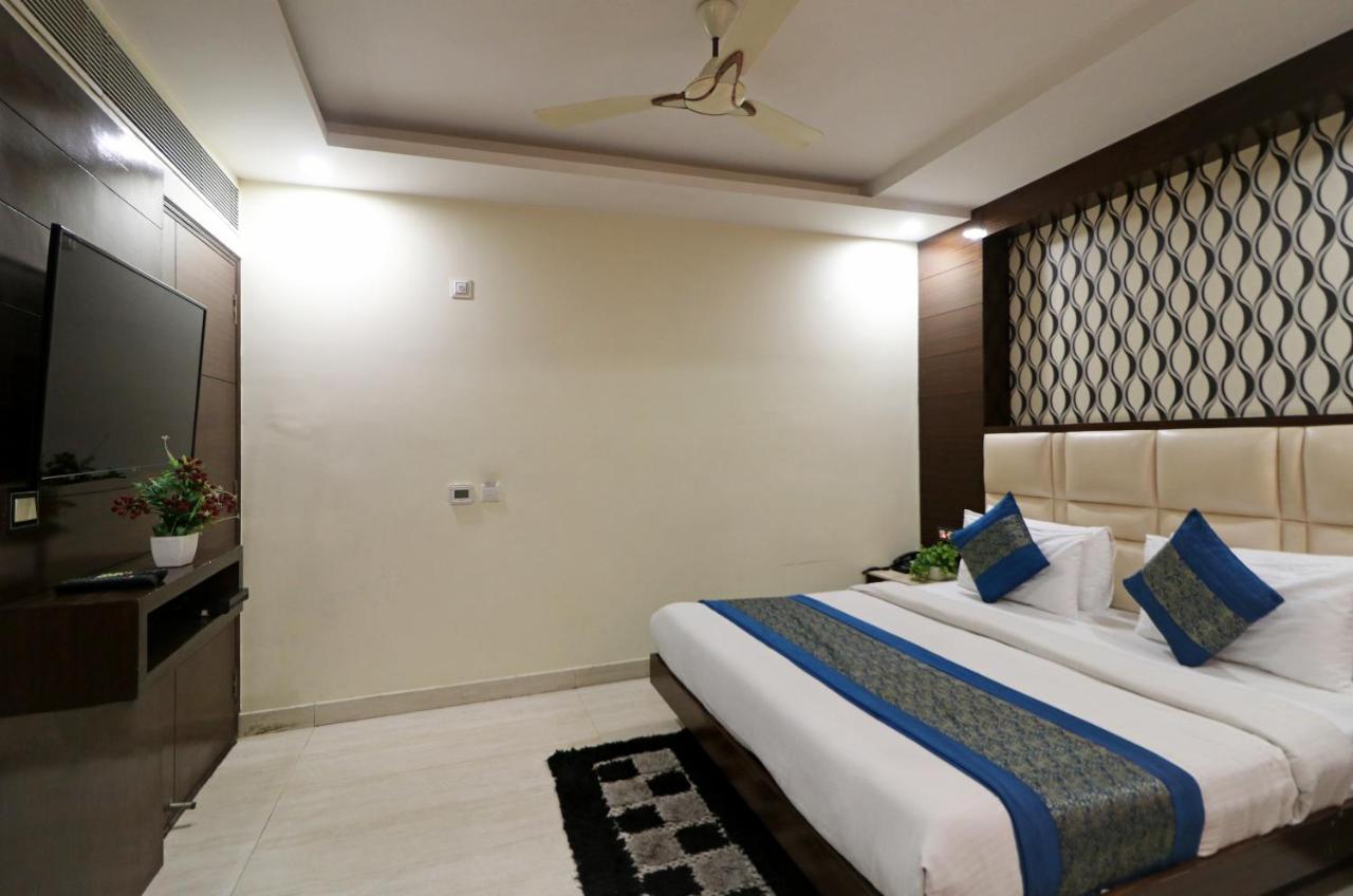 Hotel Mannat International By Mannat New Delhi Exterior foto